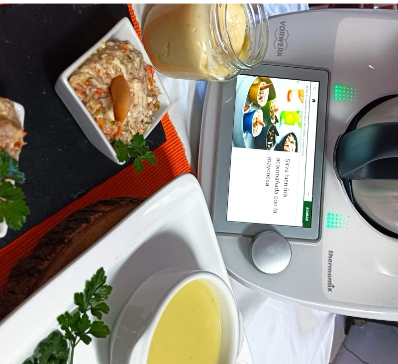 MENÚ COMPLETO CREMA DE CALABACÁN Y ENSALADILLA DE ATÚN Y ENCURTIDOS